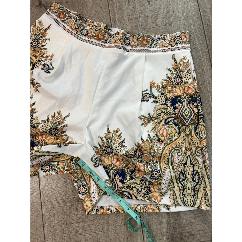 White Paisley‎ Print High Waisted Shorts XL Boho